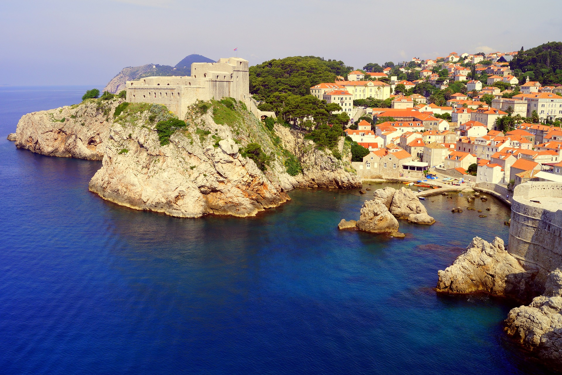 Zadar to Dubrovnik via Ston Town Private Transfer